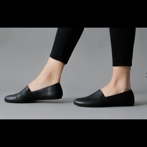 Penner leather flat loafer Black 7.5